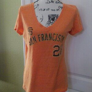 💕 3/$25 💕 Distressed SF Giants Baseball V Neck Top Posey L